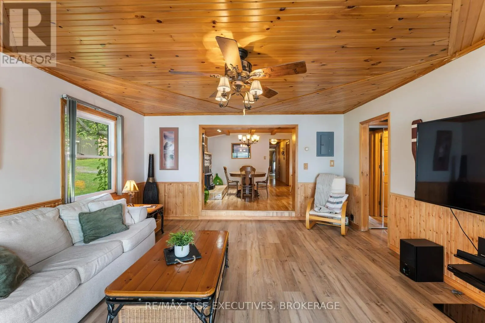 6862 SMITH LANE