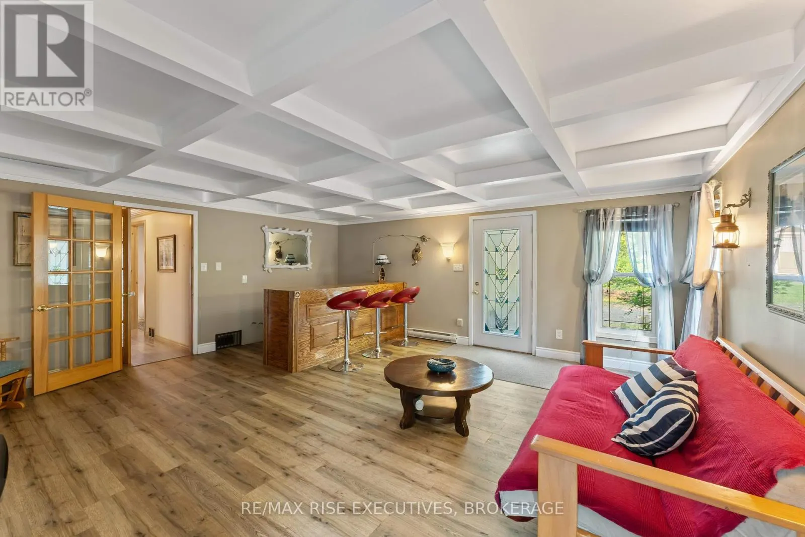6862 SMITH LANE
