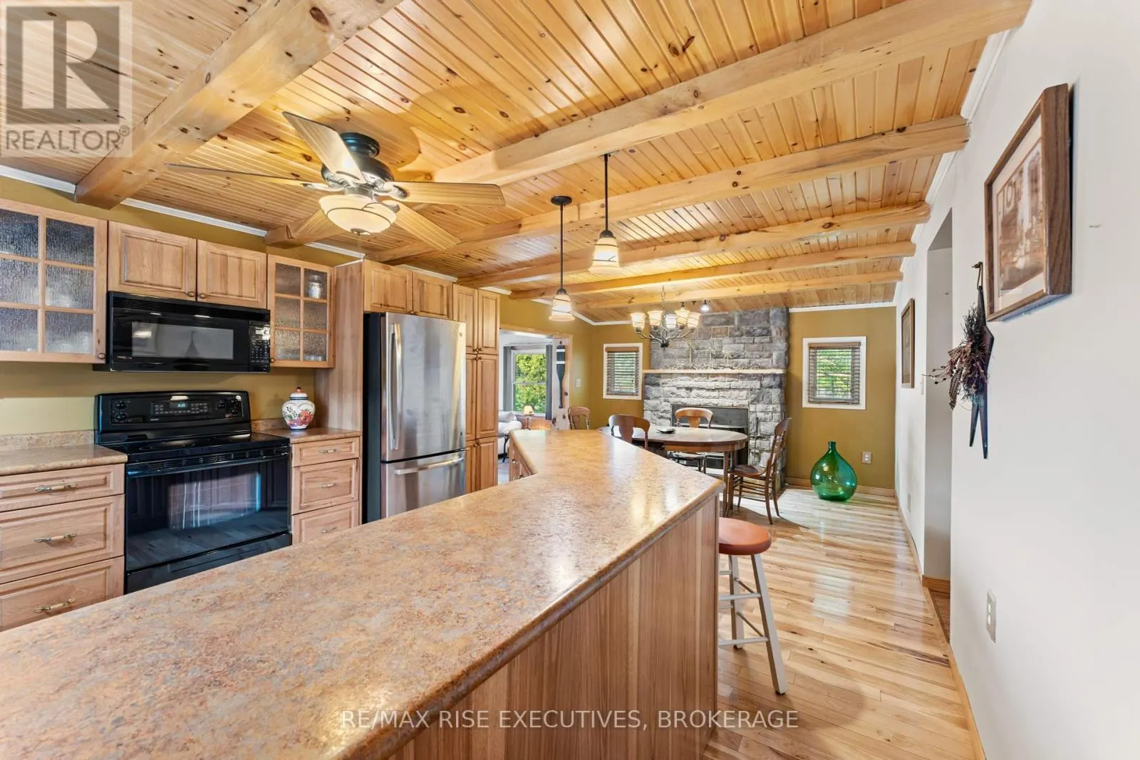 6862 SMITH LANE