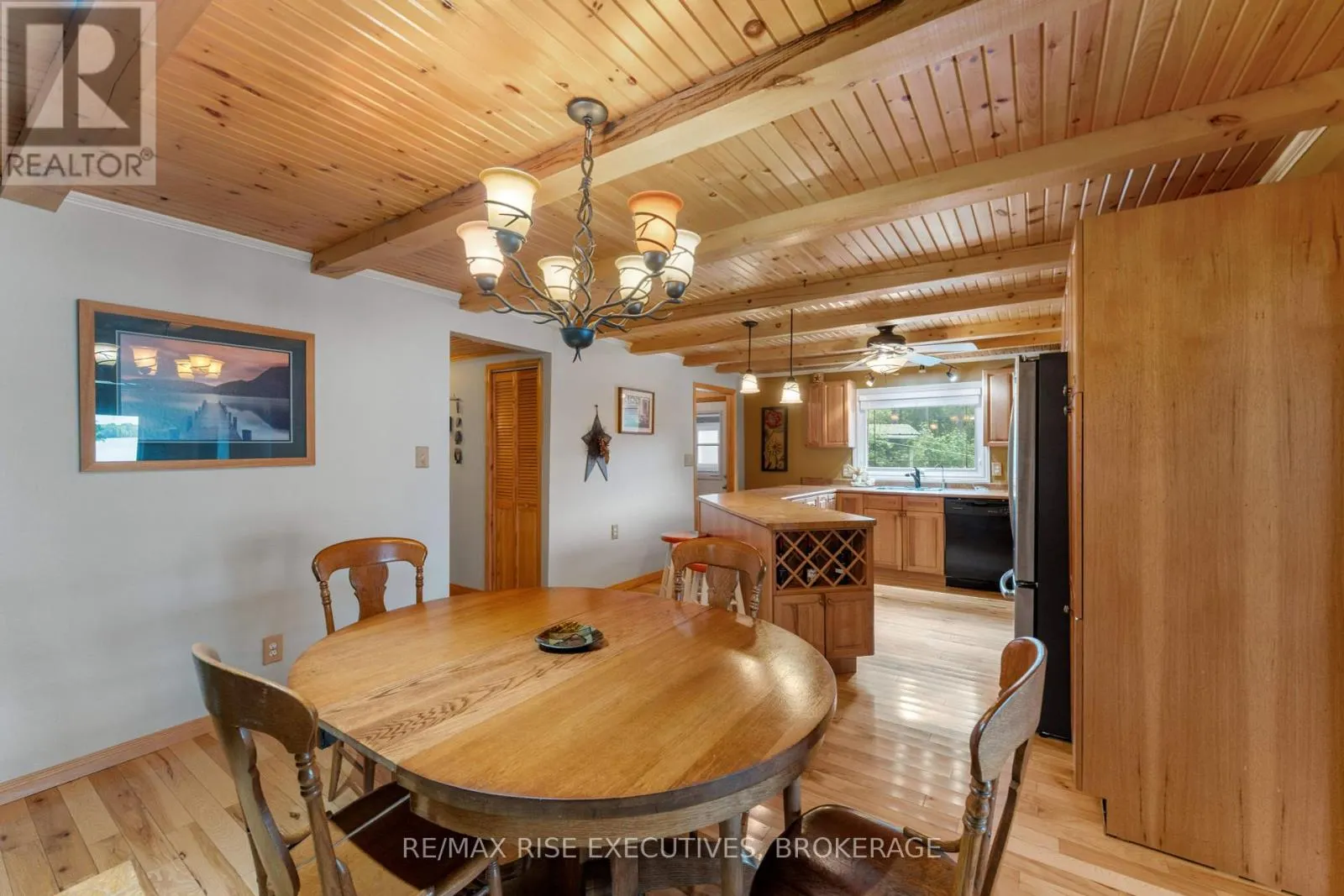 6862 SMITH LANE