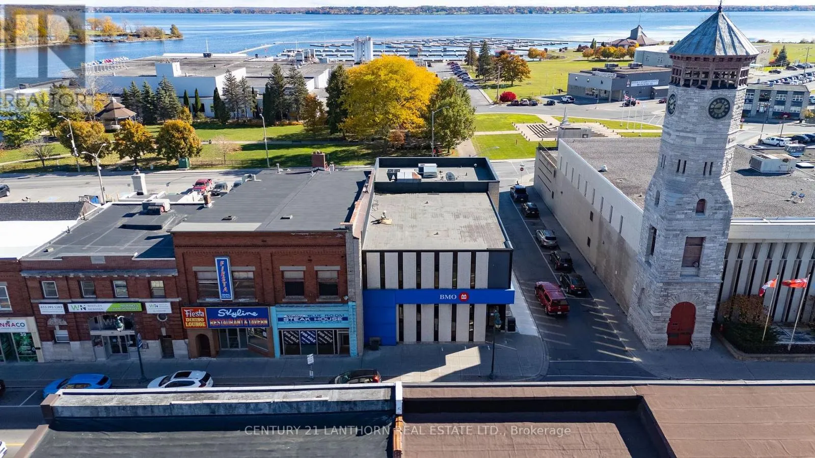 55 DUNDAS STREET W