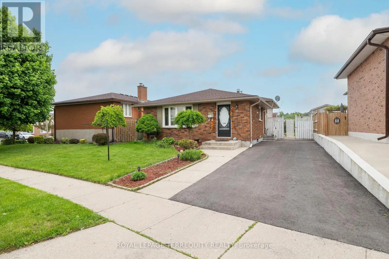 7 ANDERSON DRIVE