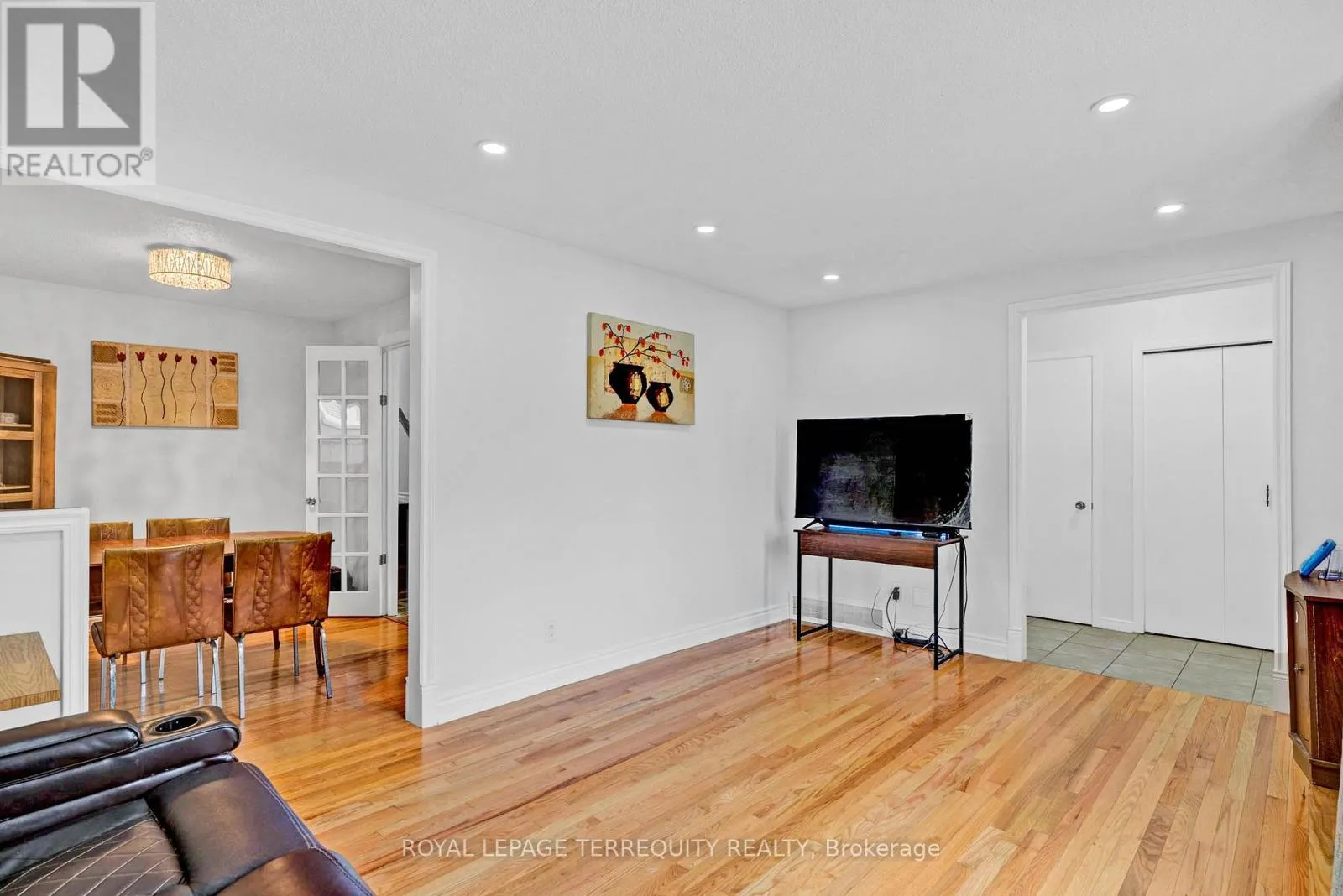 7 ANDERSON DRIVE
