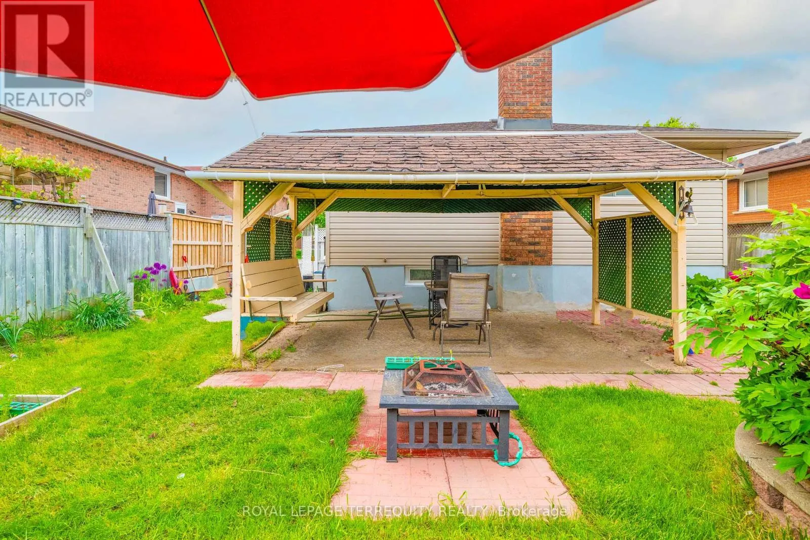 7 ANDERSON DRIVE