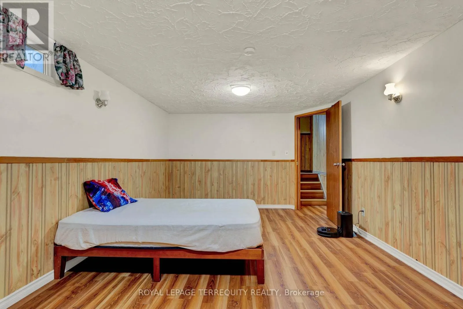 7 ANDERSON DRIVE