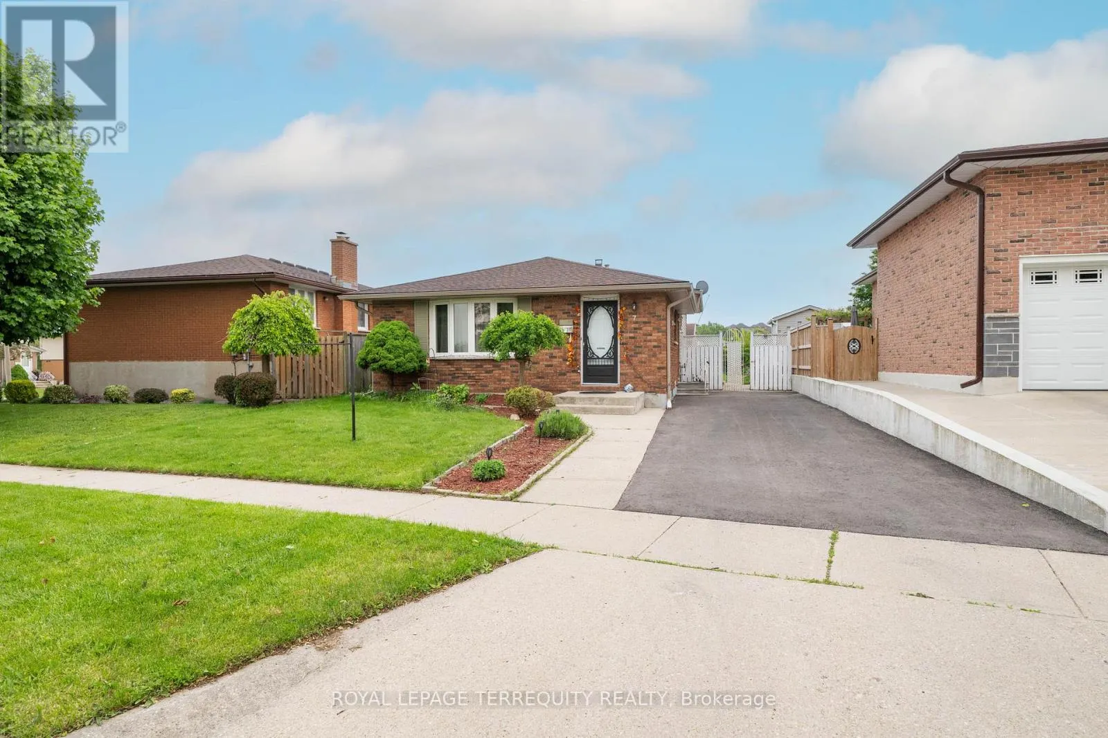 7 ANDERSON DRIVE