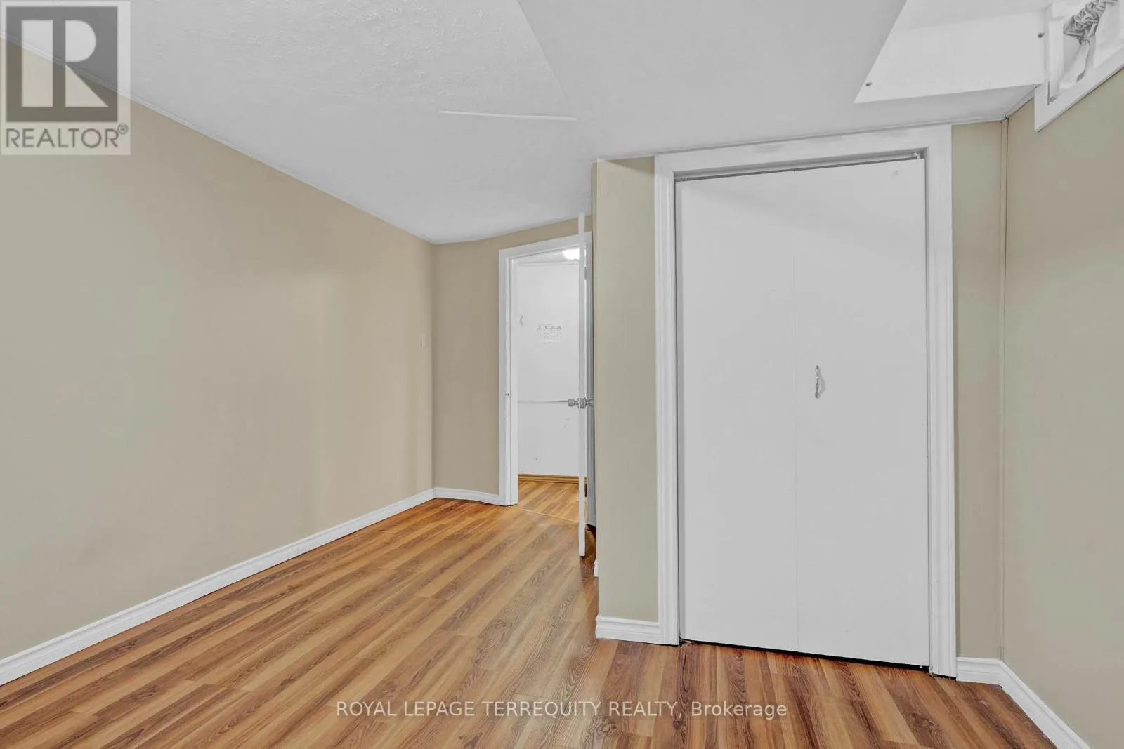 7 ANDERSON DRIVE