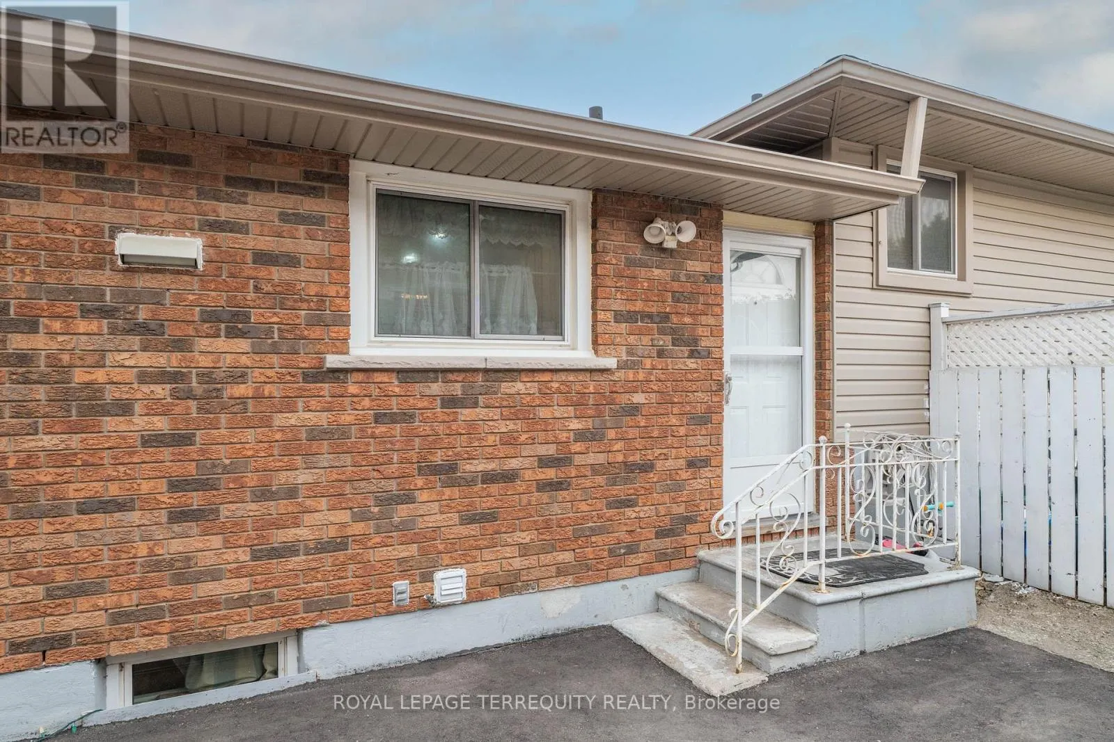7 ANDERSON DRIVE
