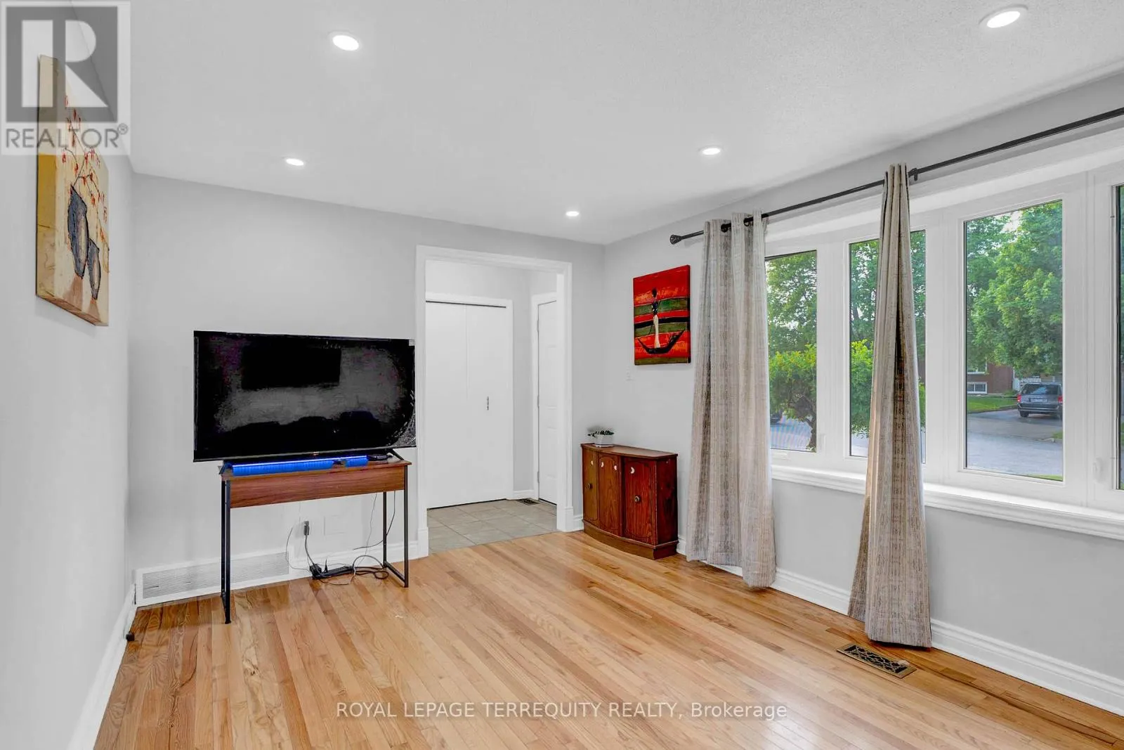 7 ANDERSON DRIVE