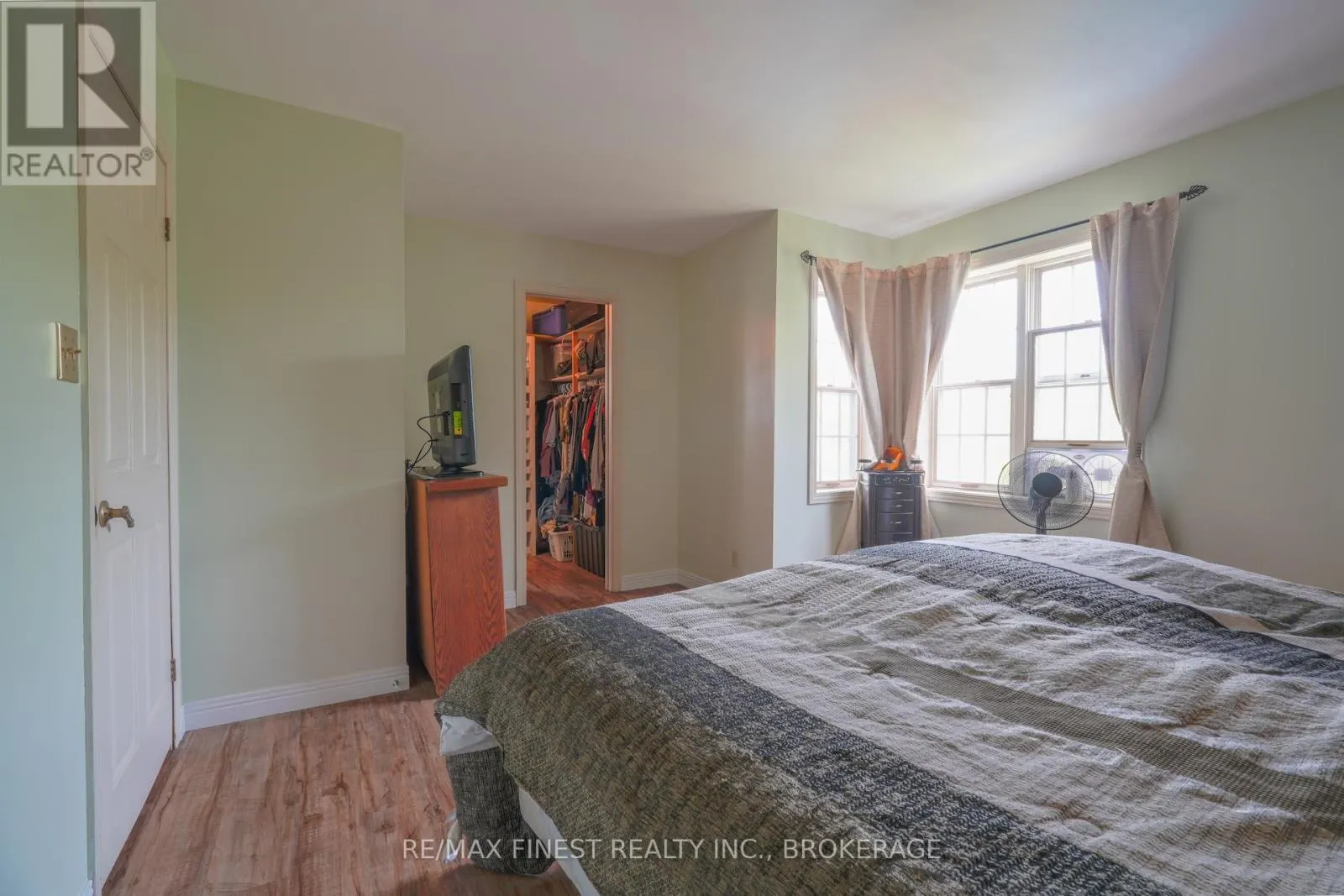465 WILLIAM STREET S