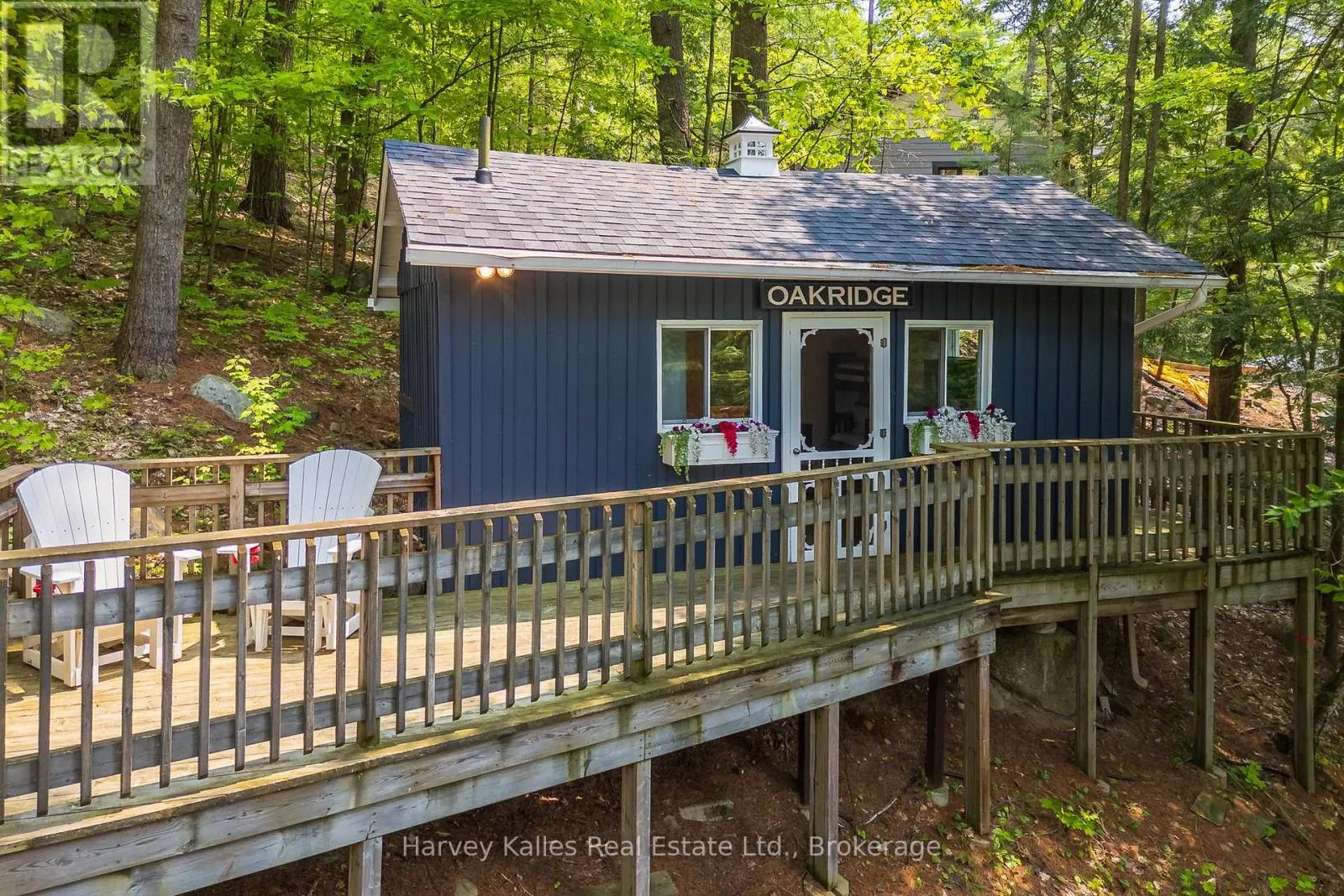 3 - 1062 PENNWOOD ROAD, #3