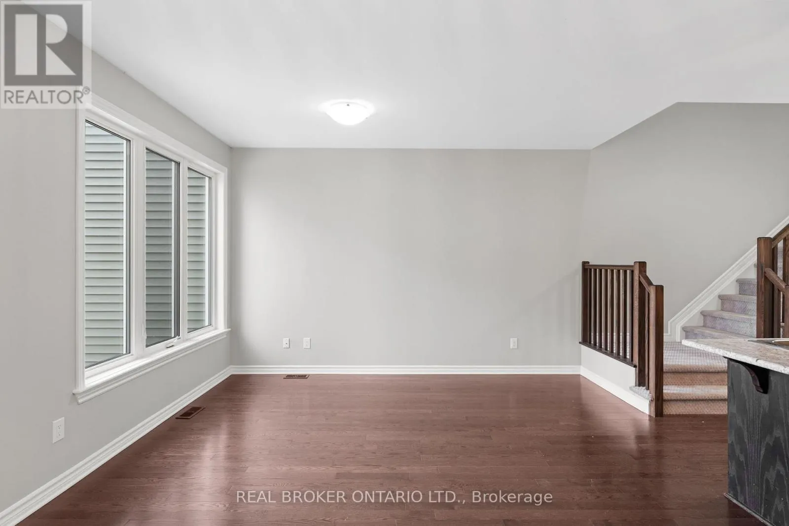 792 CEDAR CREEK DRIVE