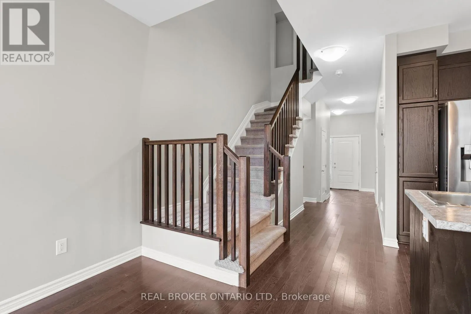 792 CEDAR CREEK DRIVE