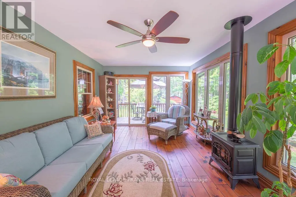 120 SUGARBUSH CRESCENT