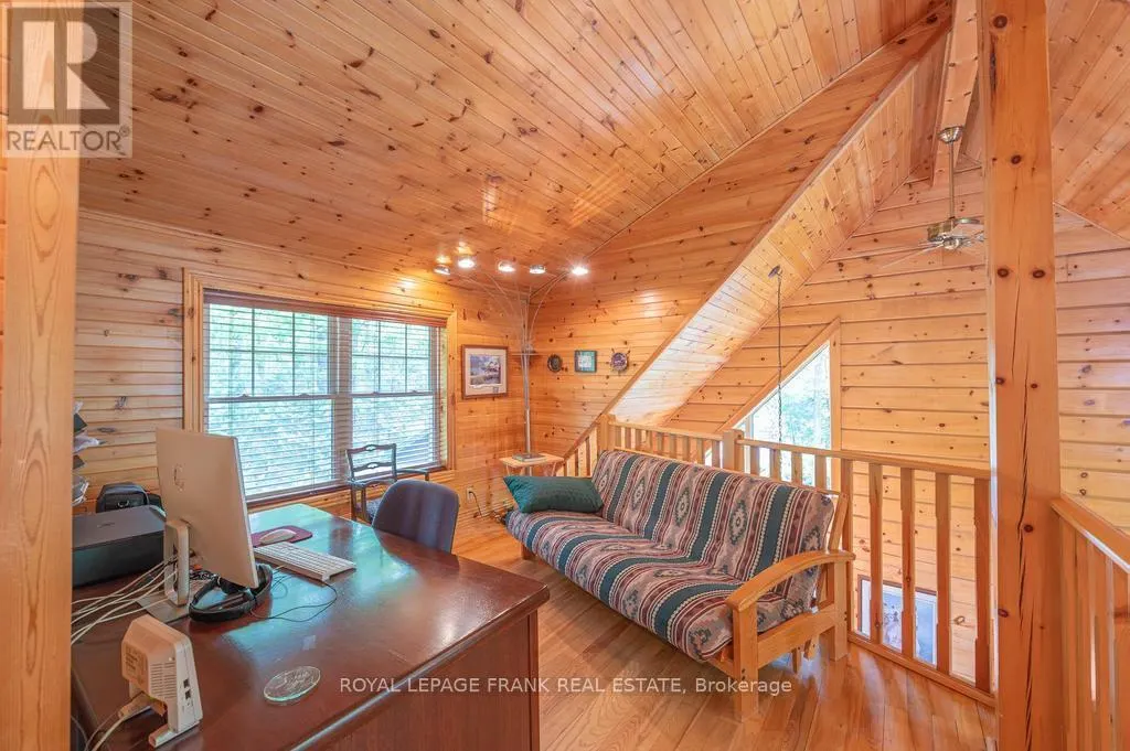 120 SUGARBUSH CRESCENT