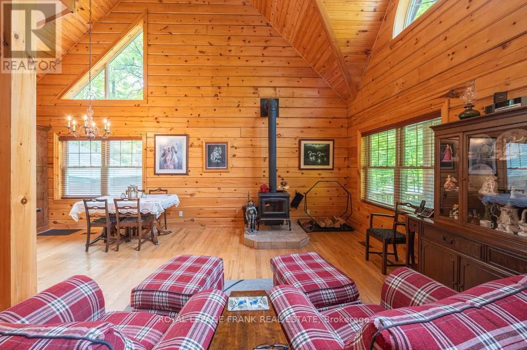 120 SUGARBUSH CRESCENT