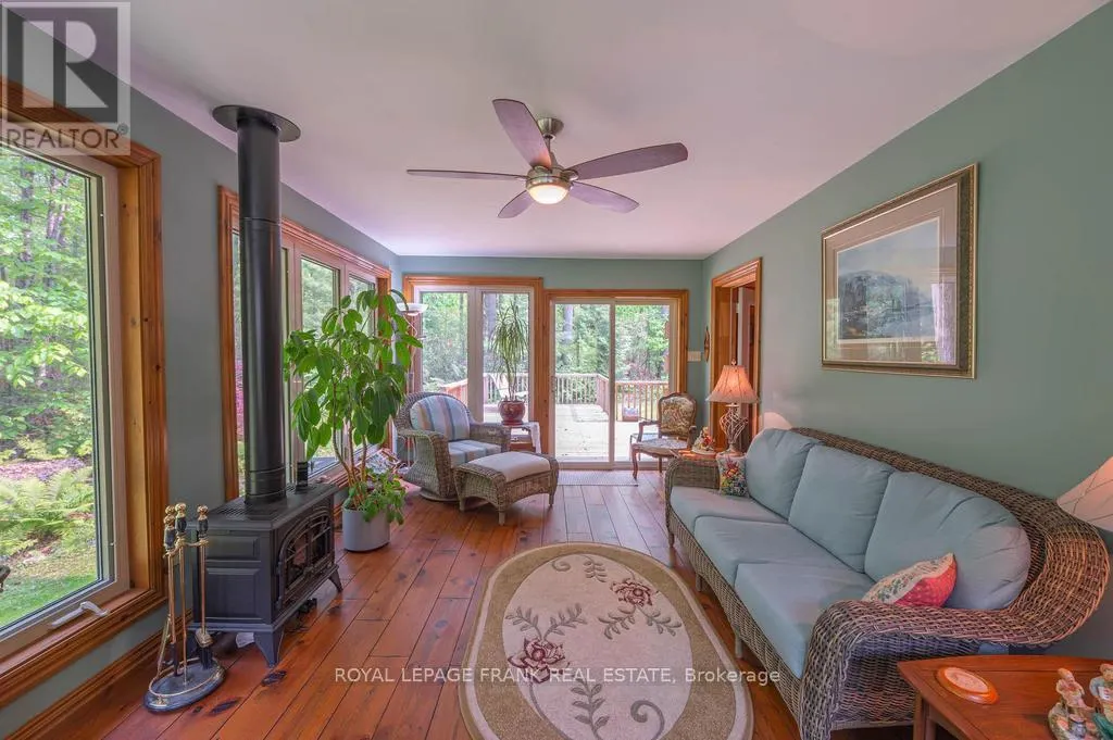 120 SUGARBUSH CRESCENT