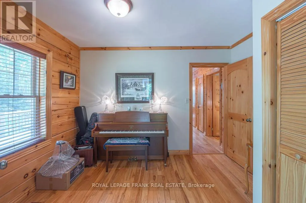 120 SUGARBUSH CRESCENT