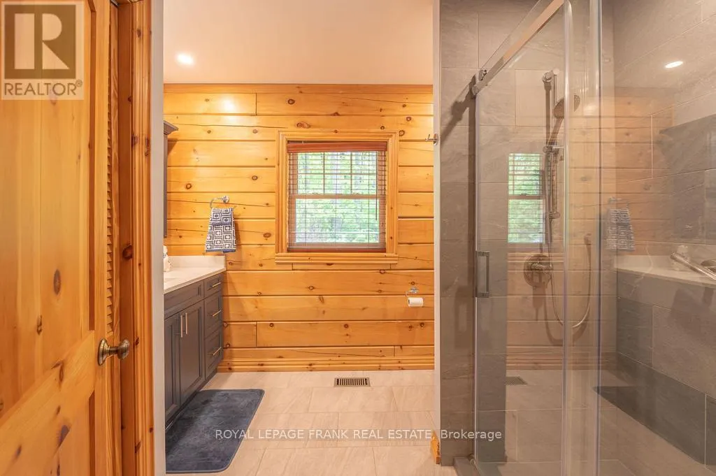 120 SUGARBUSH CRESCENT