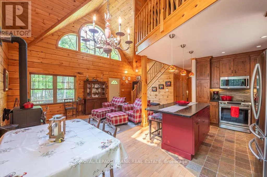 120 SUGARBUSH CRESCENT