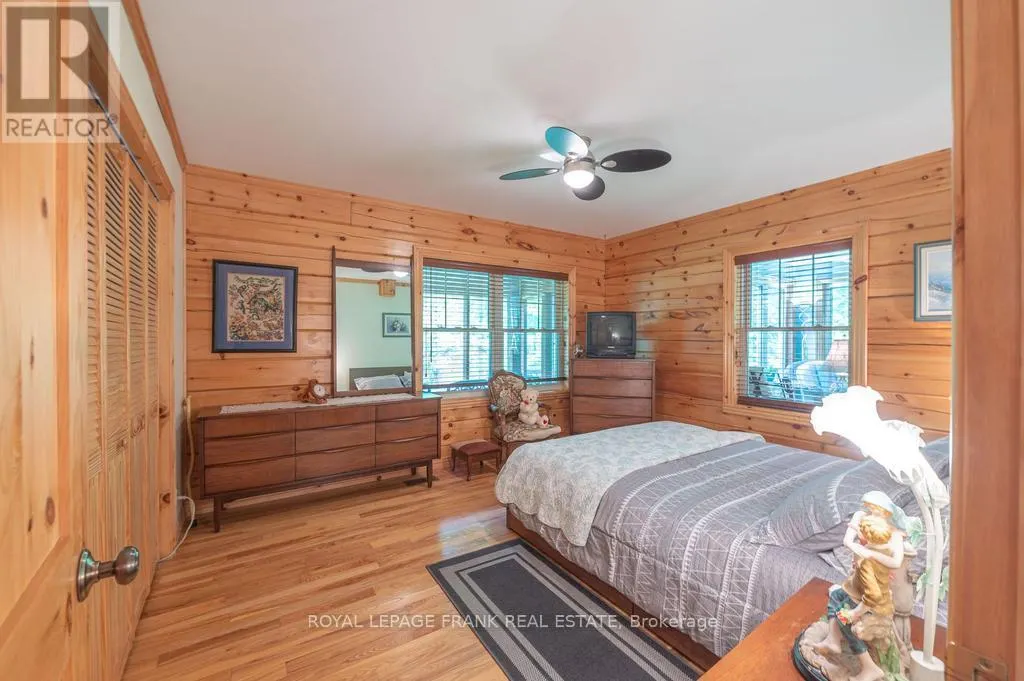 120 SUGARBUSH CRESCENT