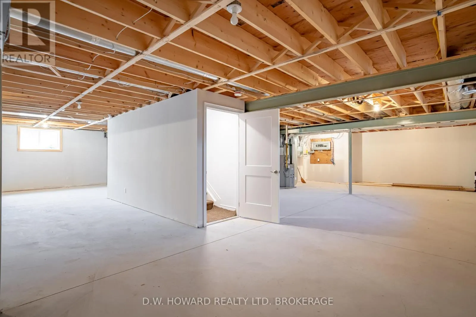 1129 BALFOUR STREET