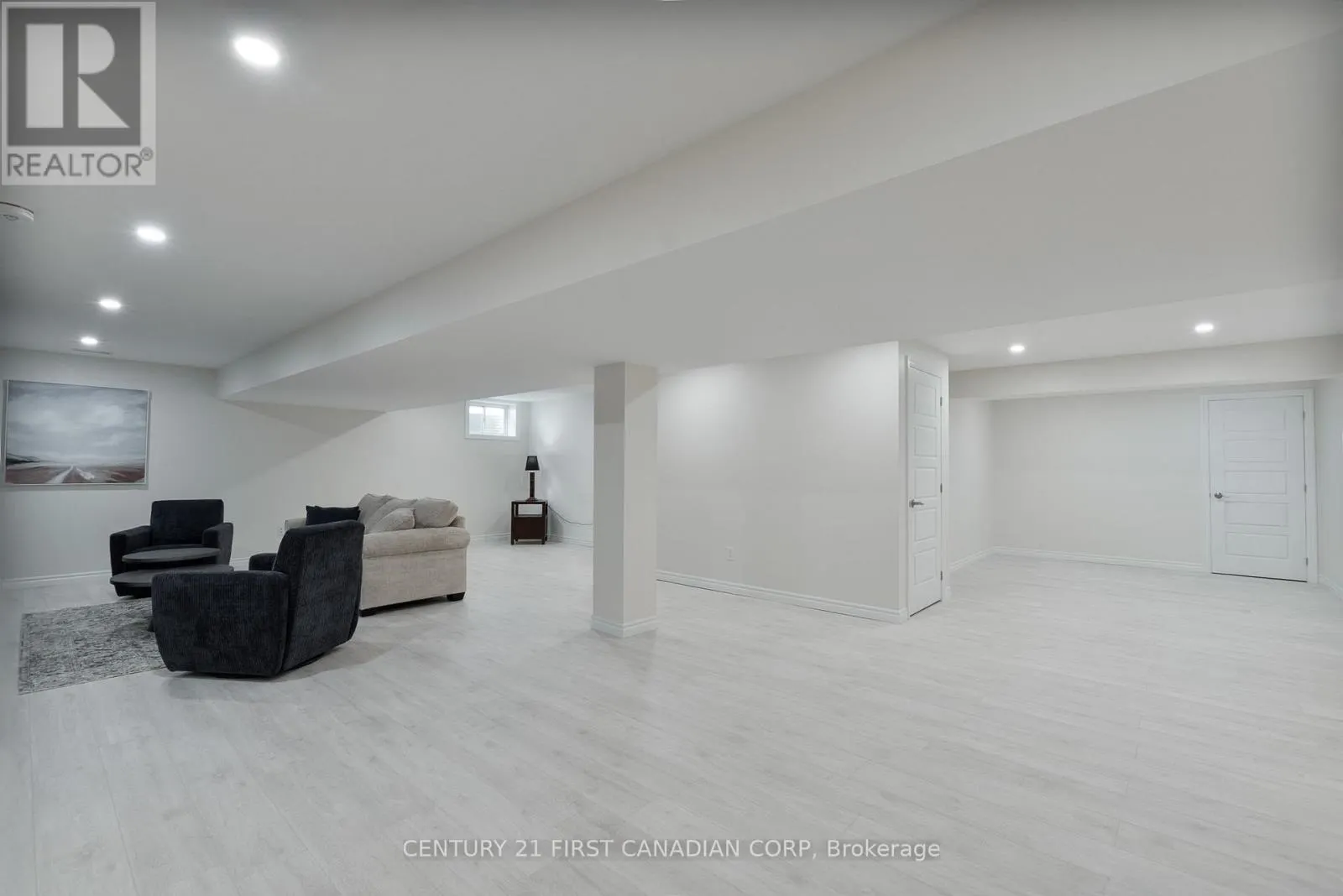 27 - 234 PEACH TREE BOULEVARD, #27