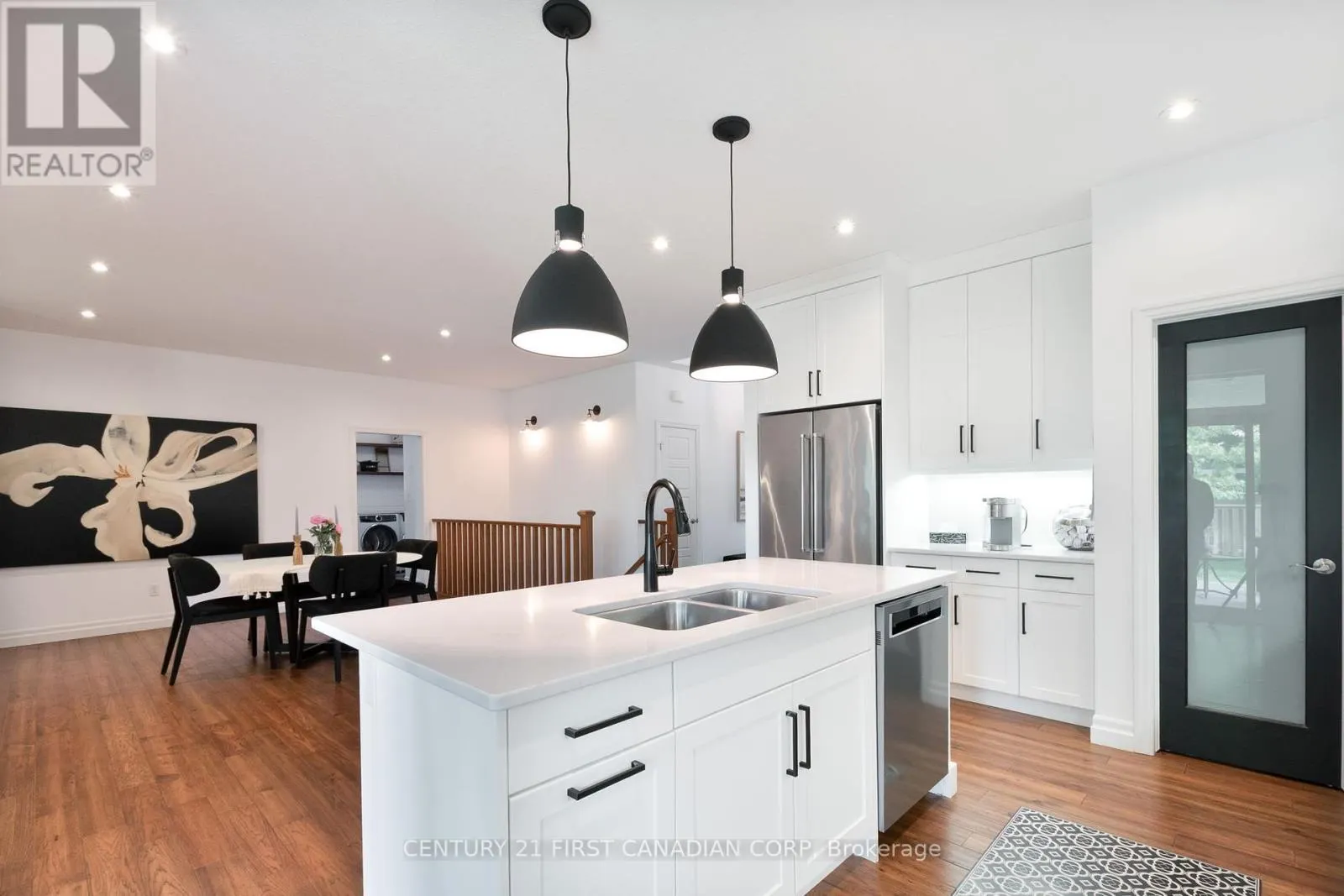 27 - 234 PEACH TREE BOULEVARD, #27