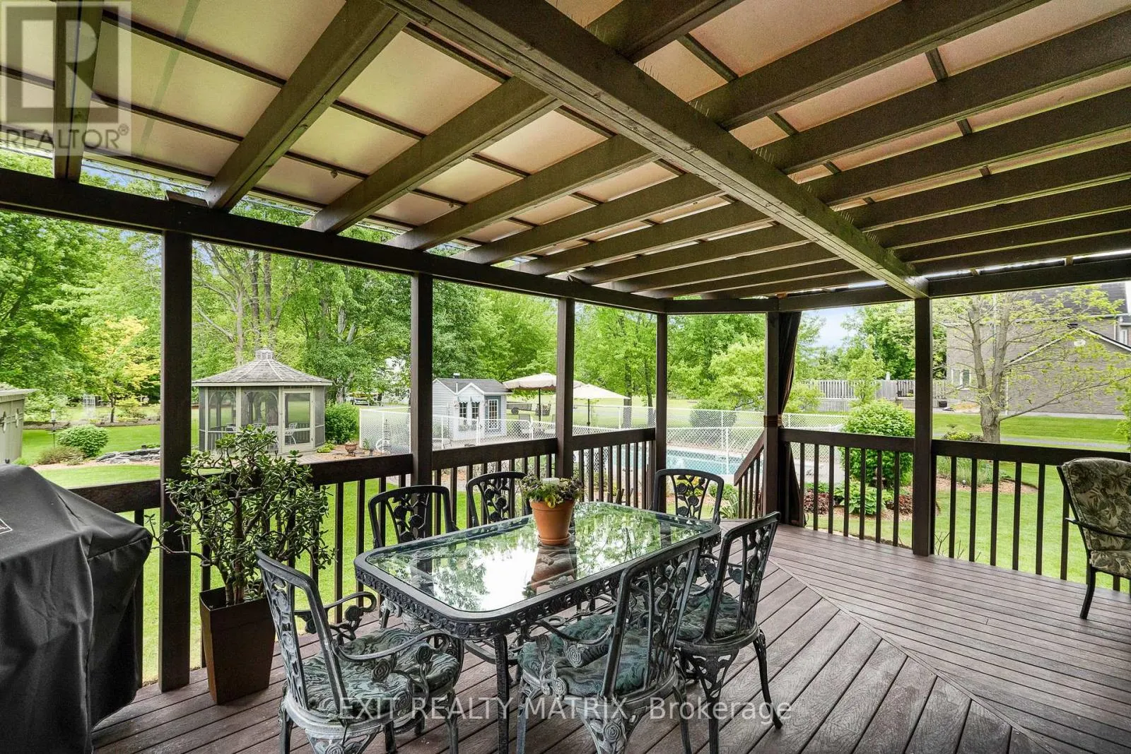 882 DU CASTOR ROAD