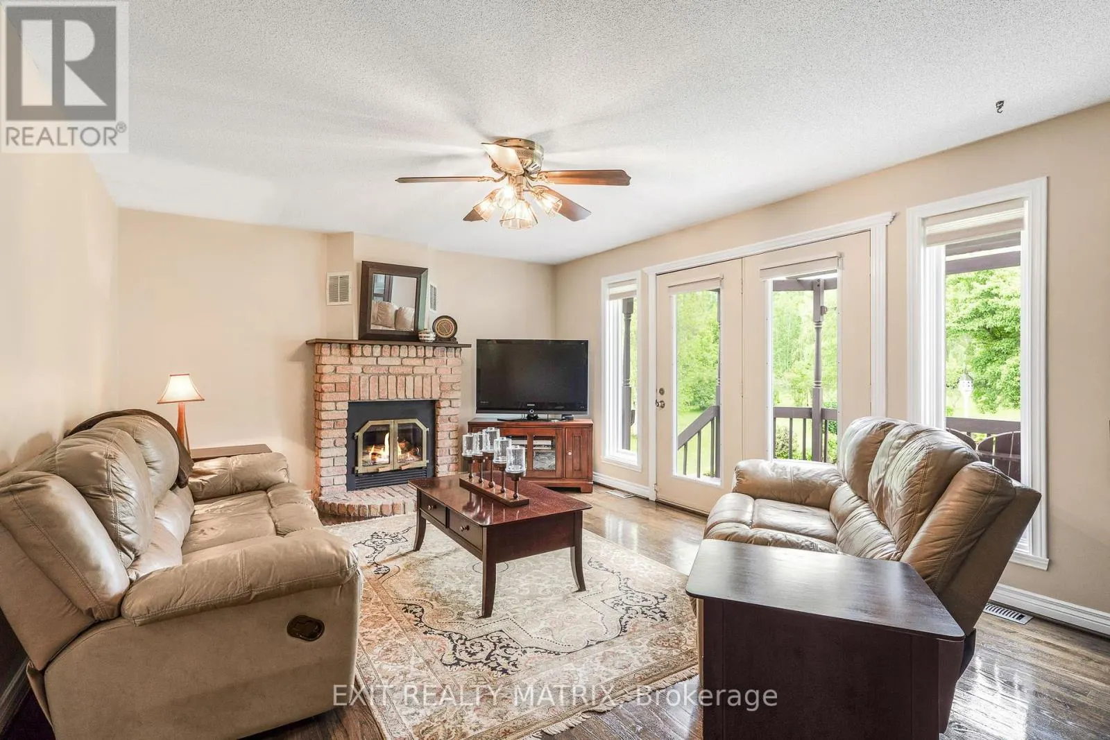 882 DU CASTOR ROAD