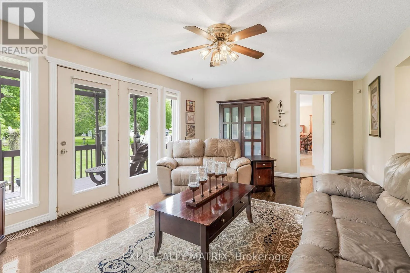 882 DU CASTOR ROAD