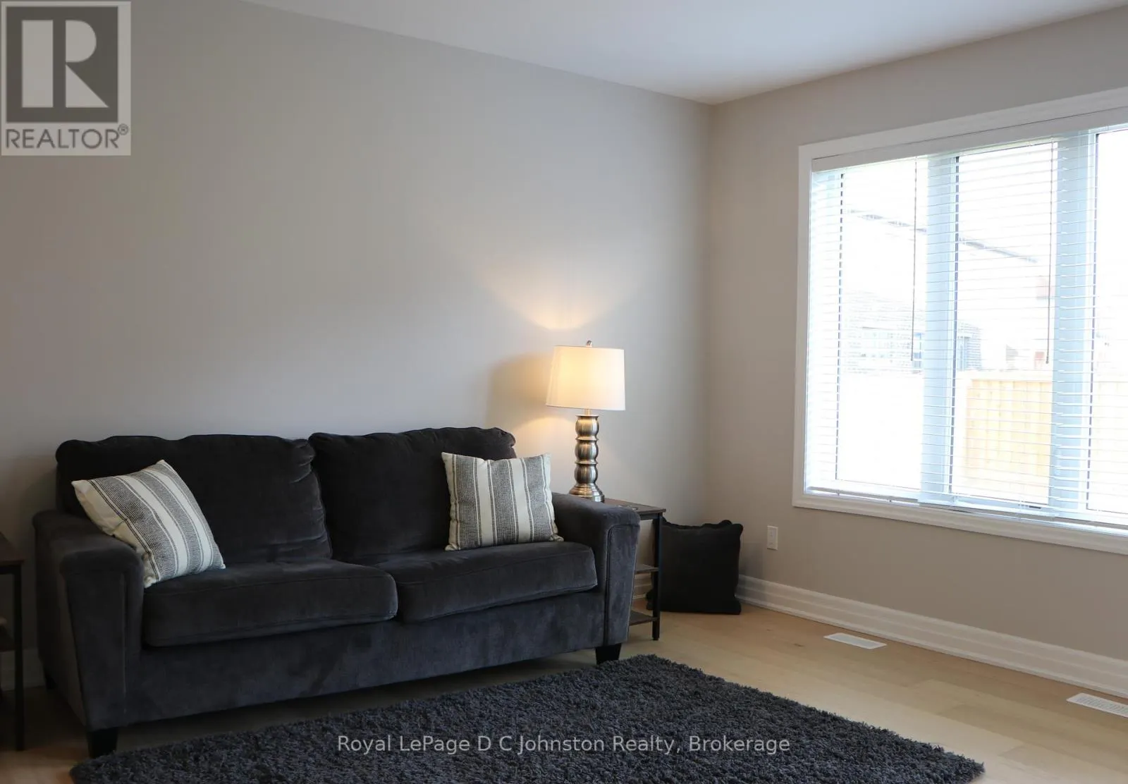 58 WILLIAM NADOR STREET