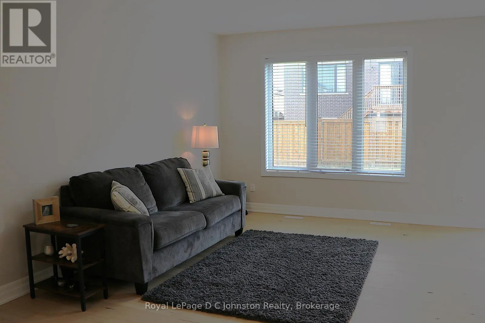 58 WILLIAM NADOR STREET