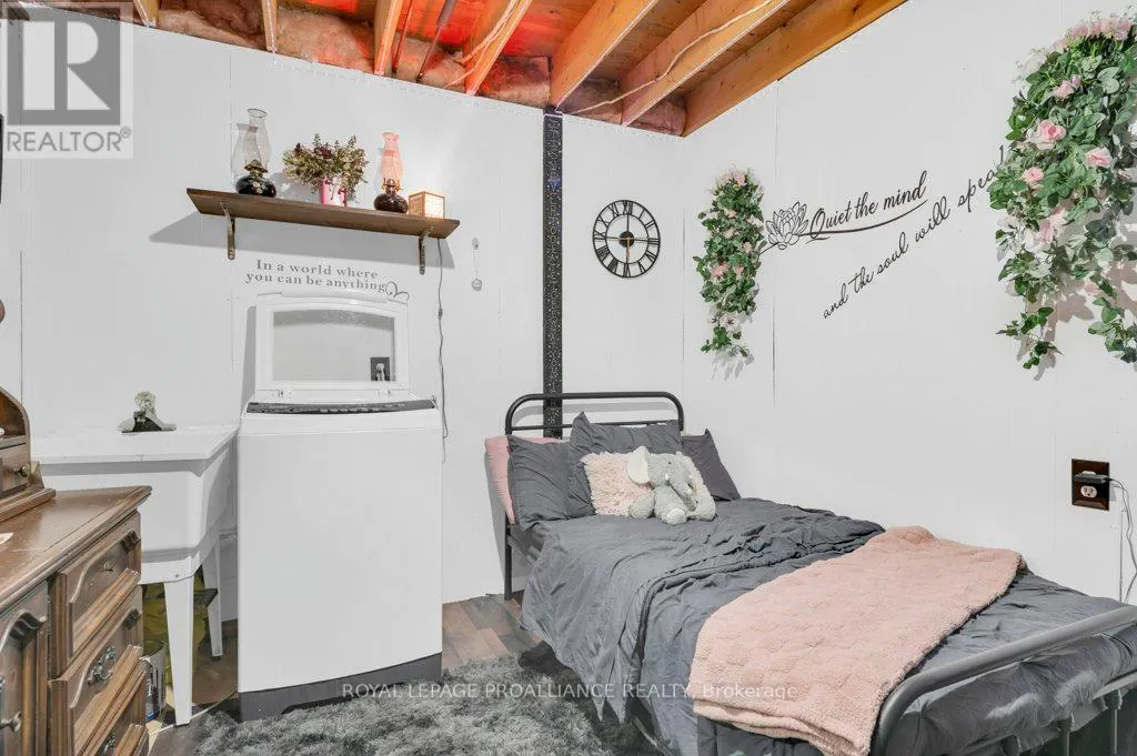 B - 162 PRINCE EDWARD STREET, #B