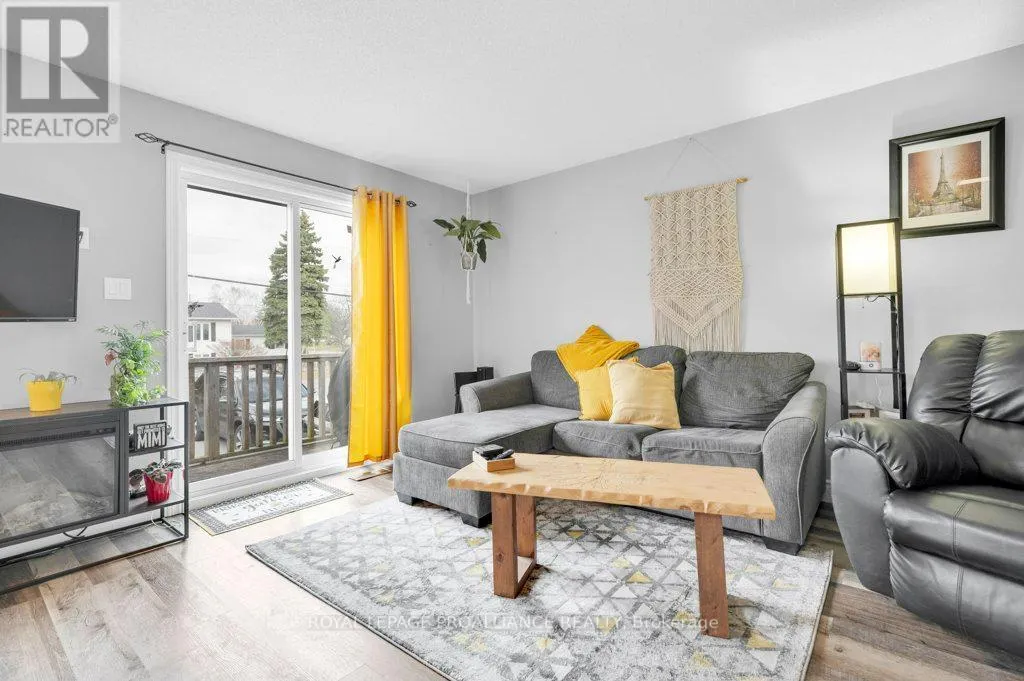 B - 162 PRINCE EDWARD STREET, #B