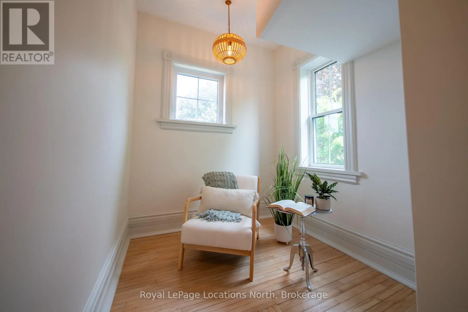 163 TROWBRIDGE STREET W