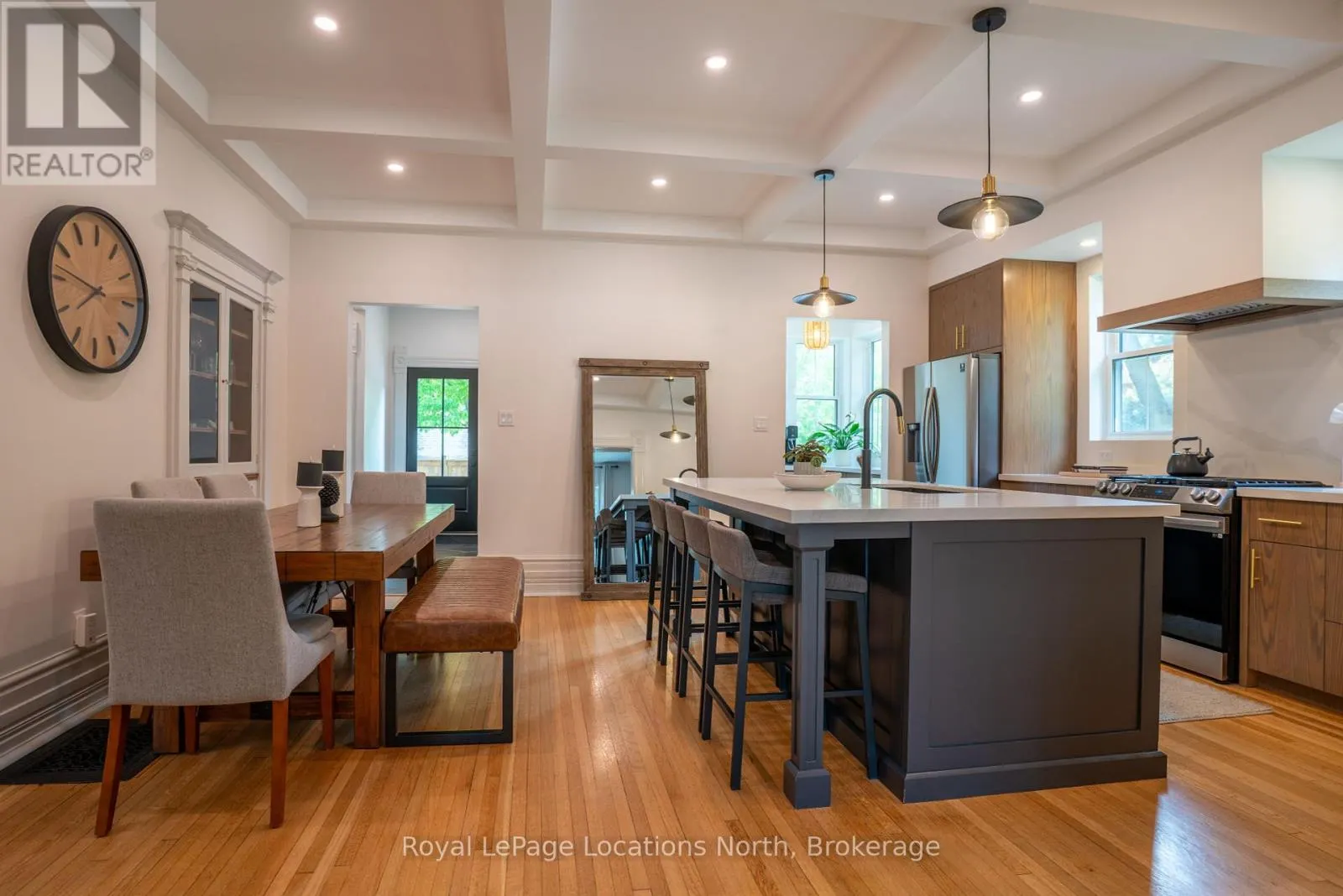 163 TROWBRIDGE STREET W