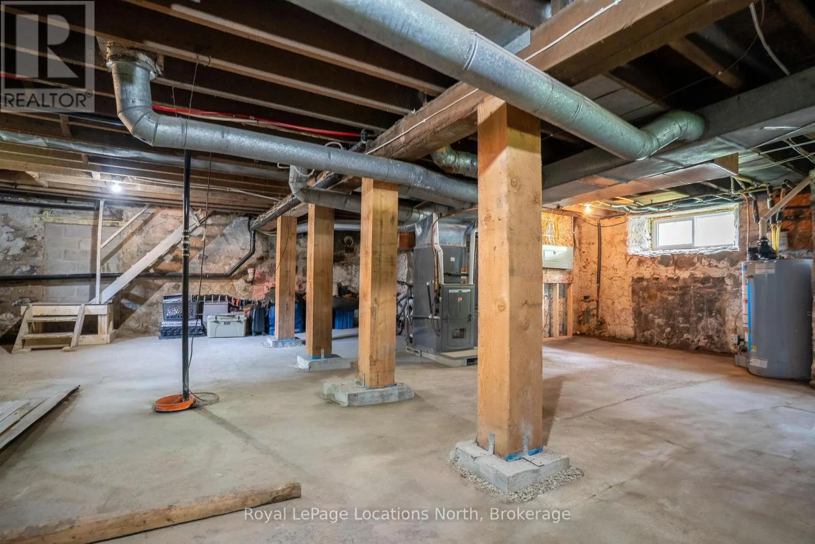 163 TROWBRIDGE STREET W