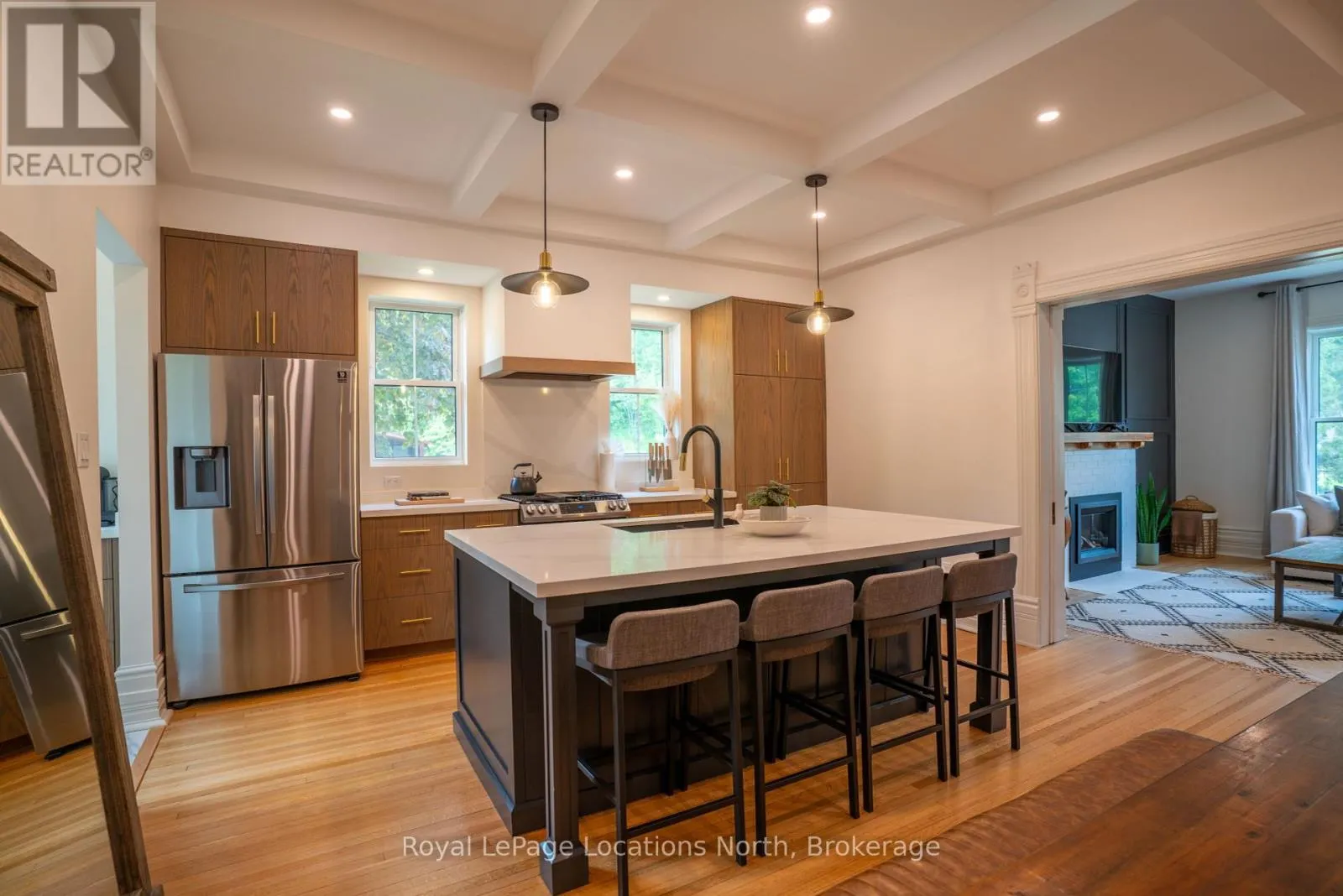 163 TROWBRIDGE STREET W