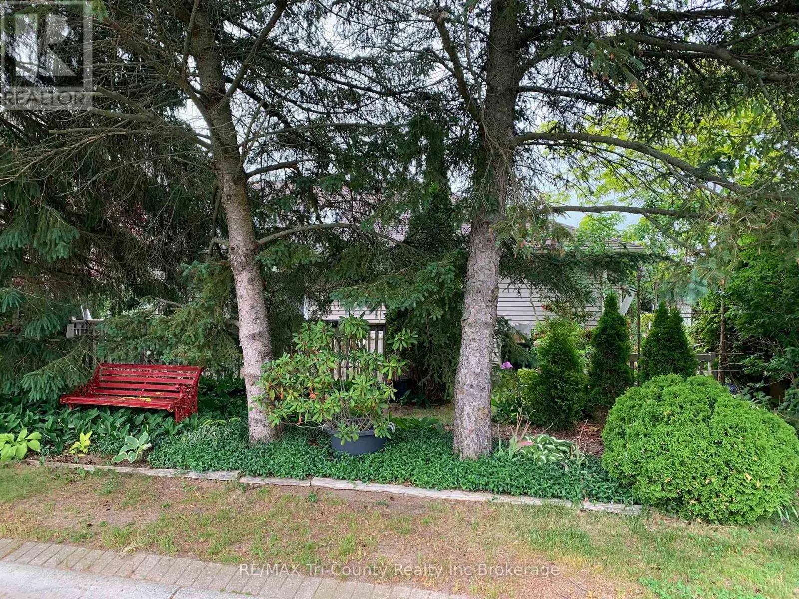36 SINCLAIR DRIVE