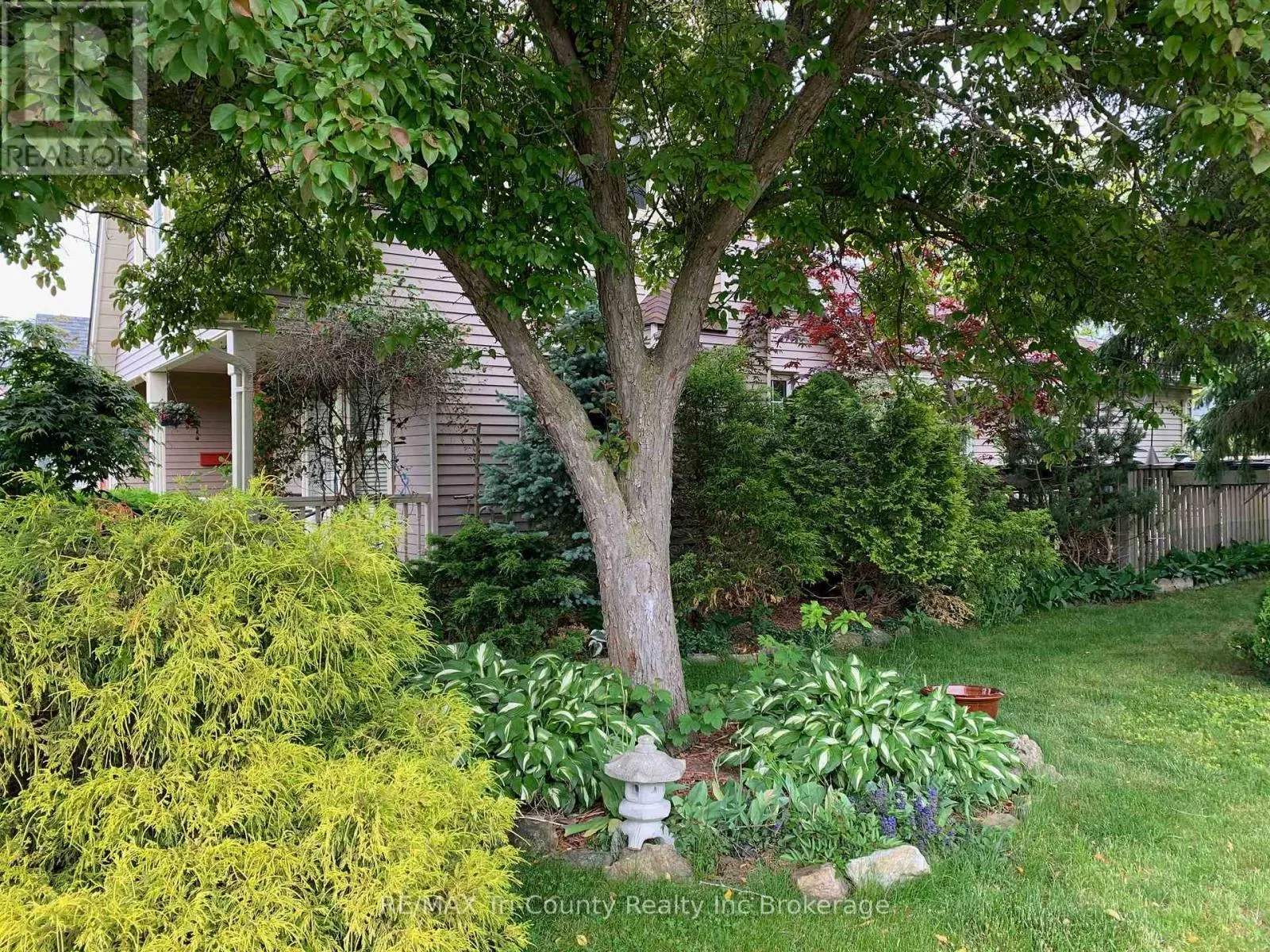 36 SINCLAIR DRIVE