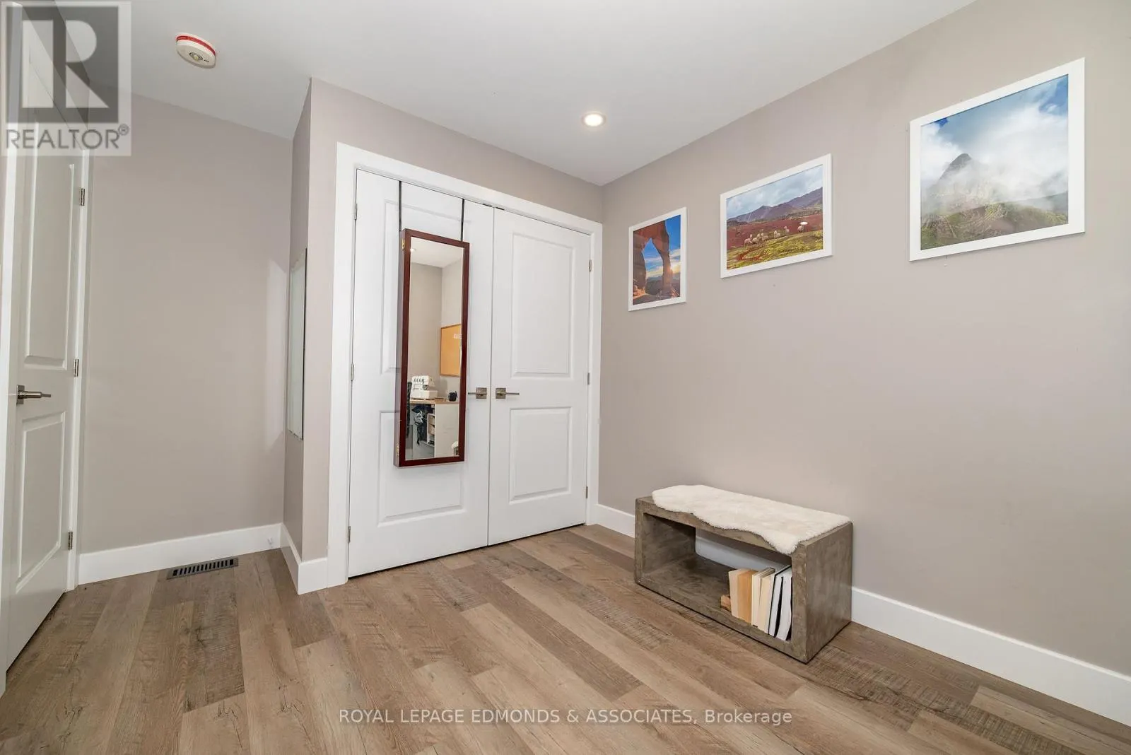 464 DOMINION STREET