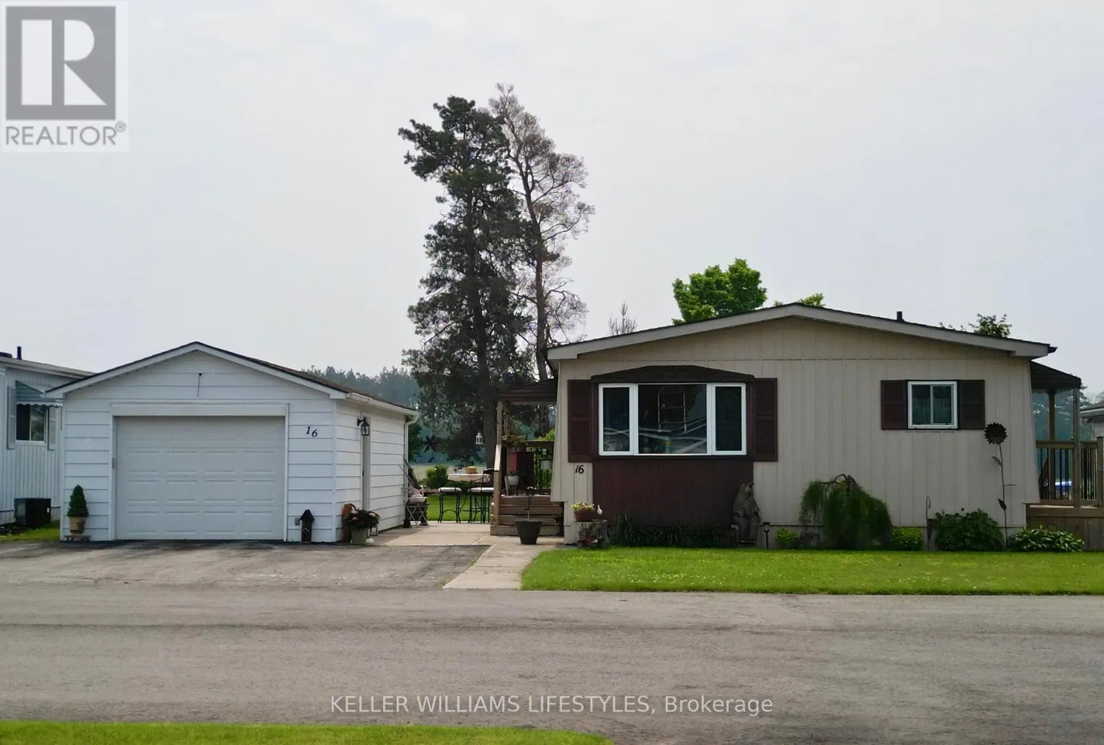16 VELMA STREET