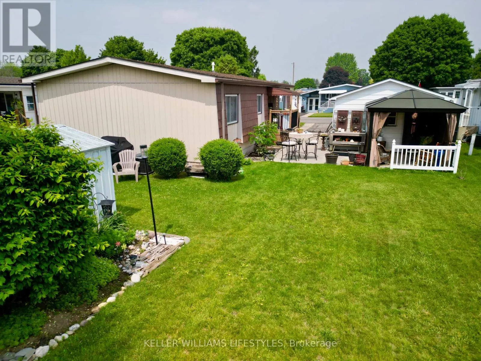 16 VELMA STREET