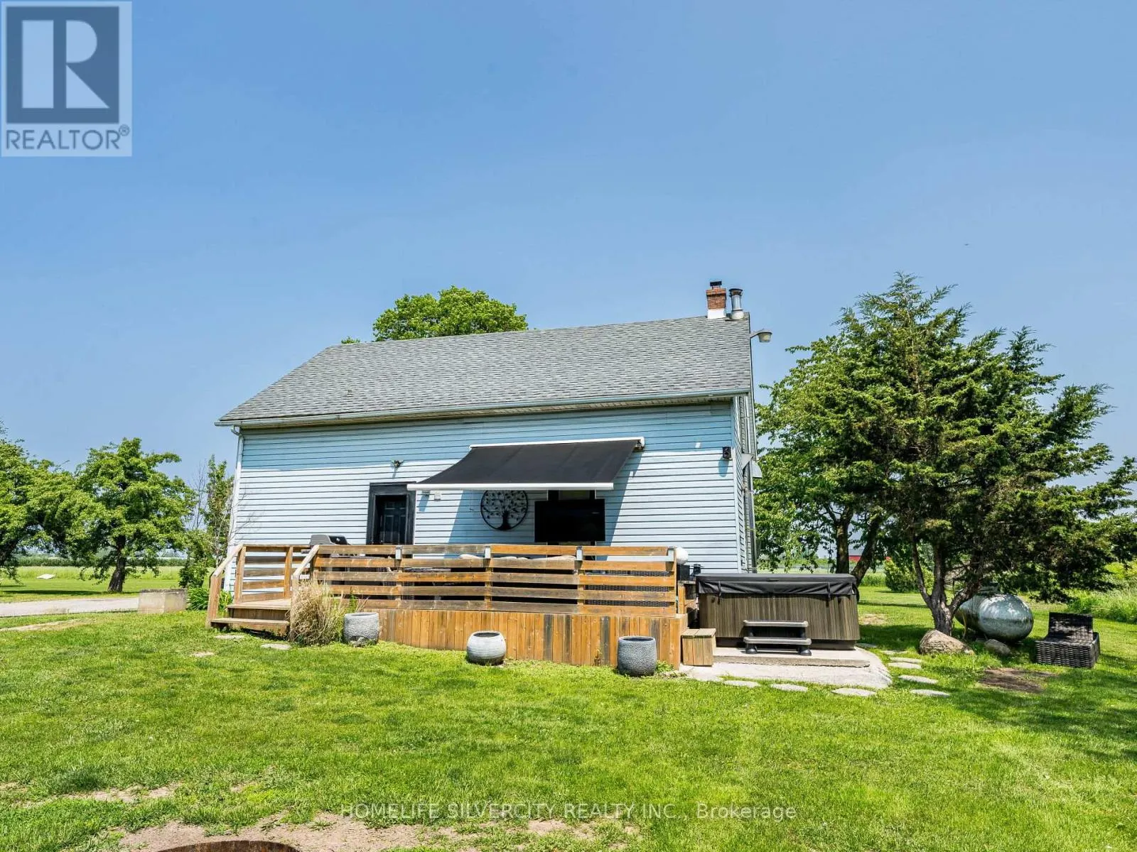 4613 N SERVICE ROAD