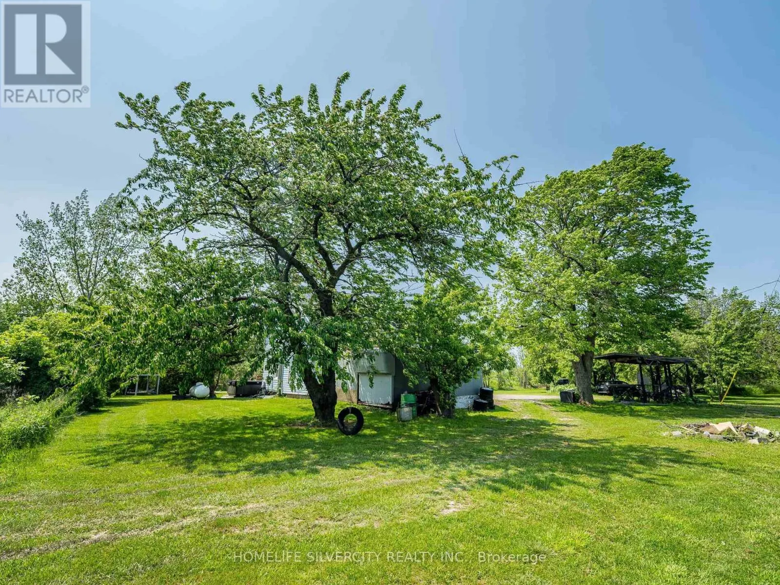 4613 N SERVICE ROAD