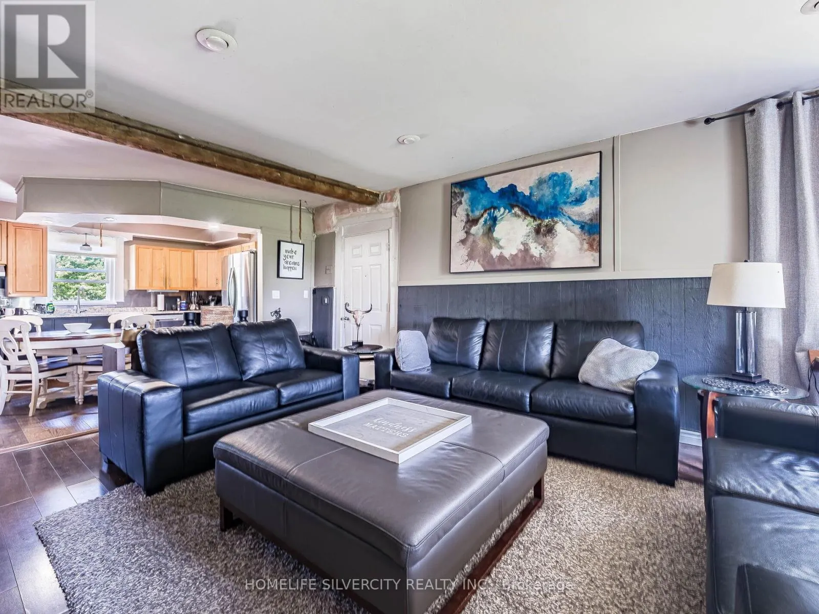 4613 N SERVICE ROAD