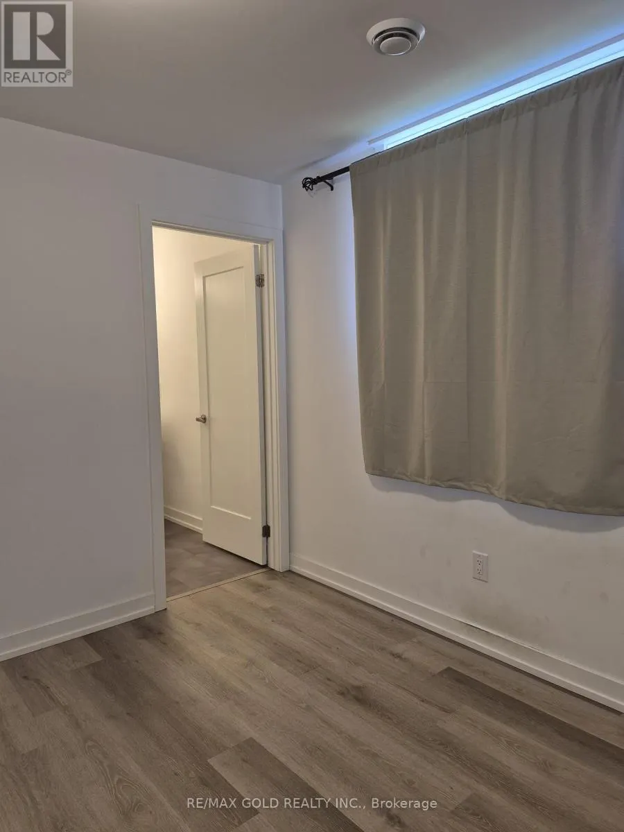 812 - 4263 FOURTH AVENUE