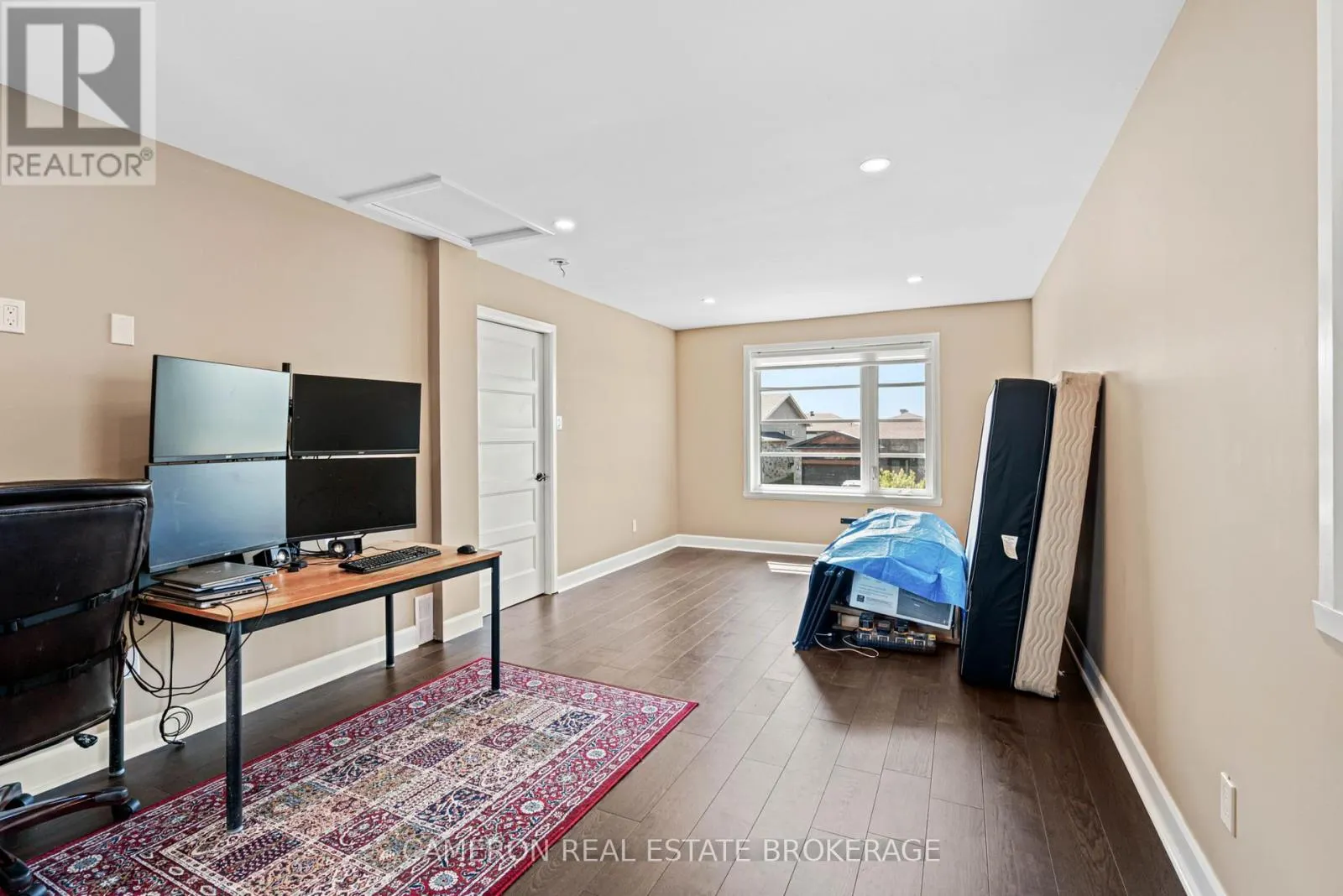 205 EASTPORT DRIVE