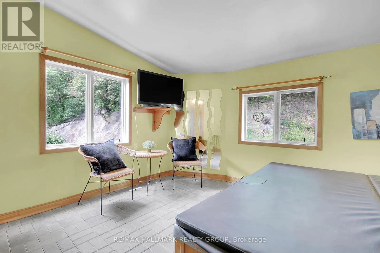 4240 CARP ROAD